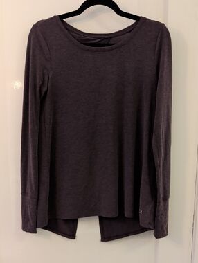 GAP Fit Women's Purple Long Workout Shirt With Open Back XS